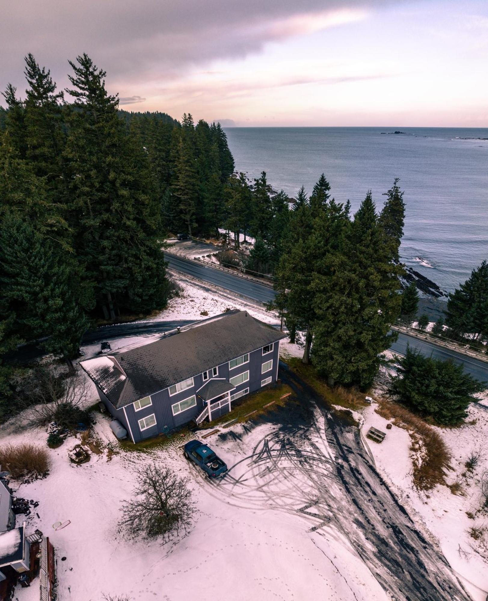 The Rogue Wave-Beach Access, Ocean Views, Private Kodiak Kültér fotó